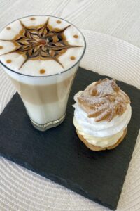 Kepviselo_fank_kave_pala