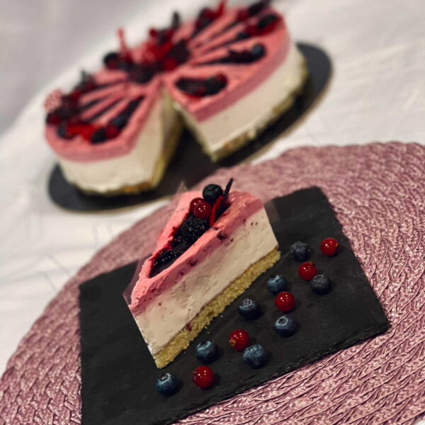 Erdei joghurt mousse torta