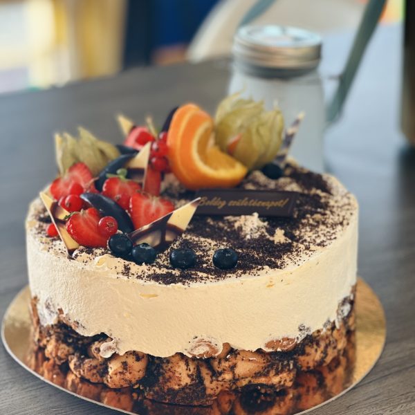 Mákosguba torta